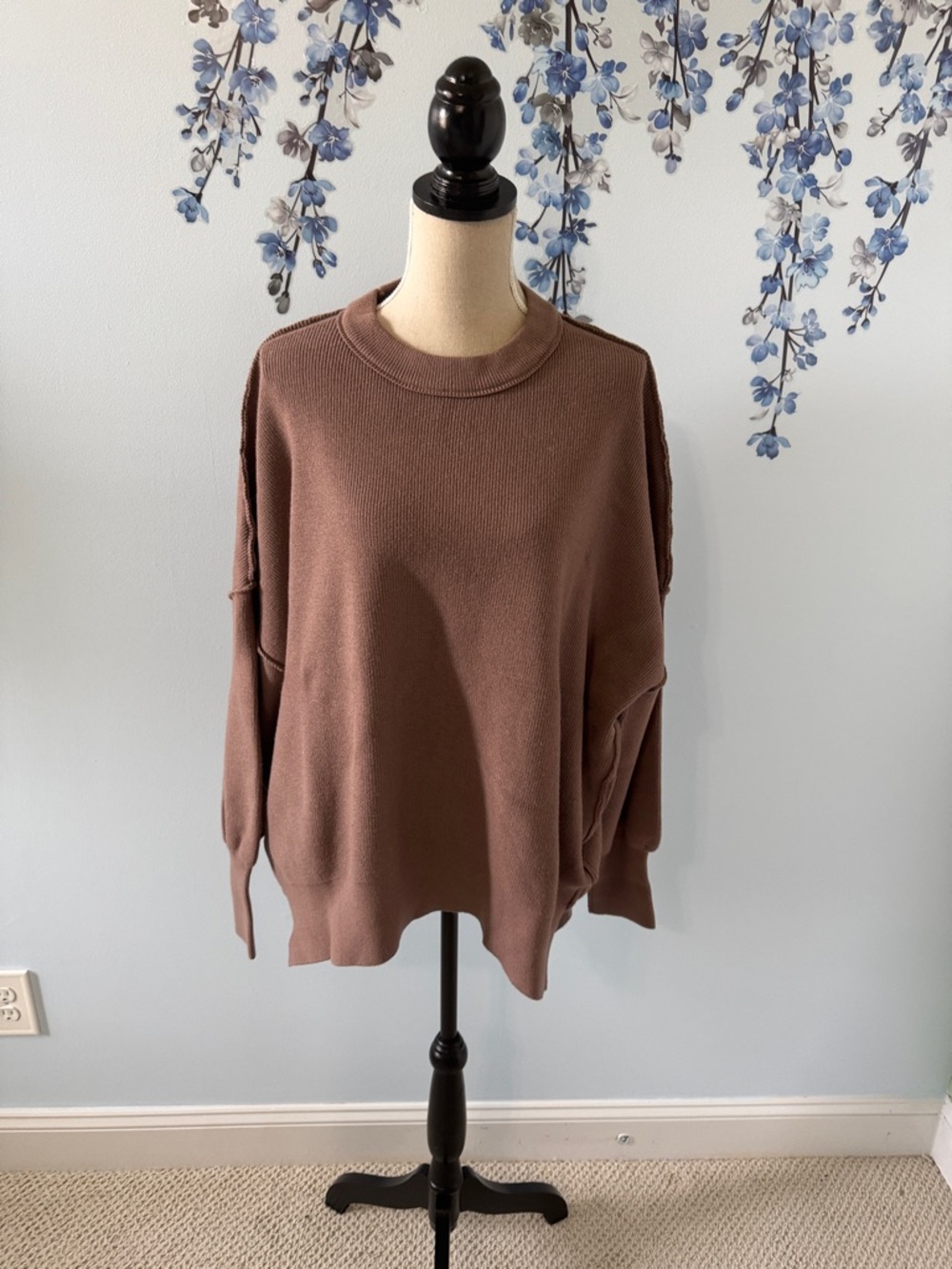 Relaxed Crewneck Sweater in Chocolate Brown